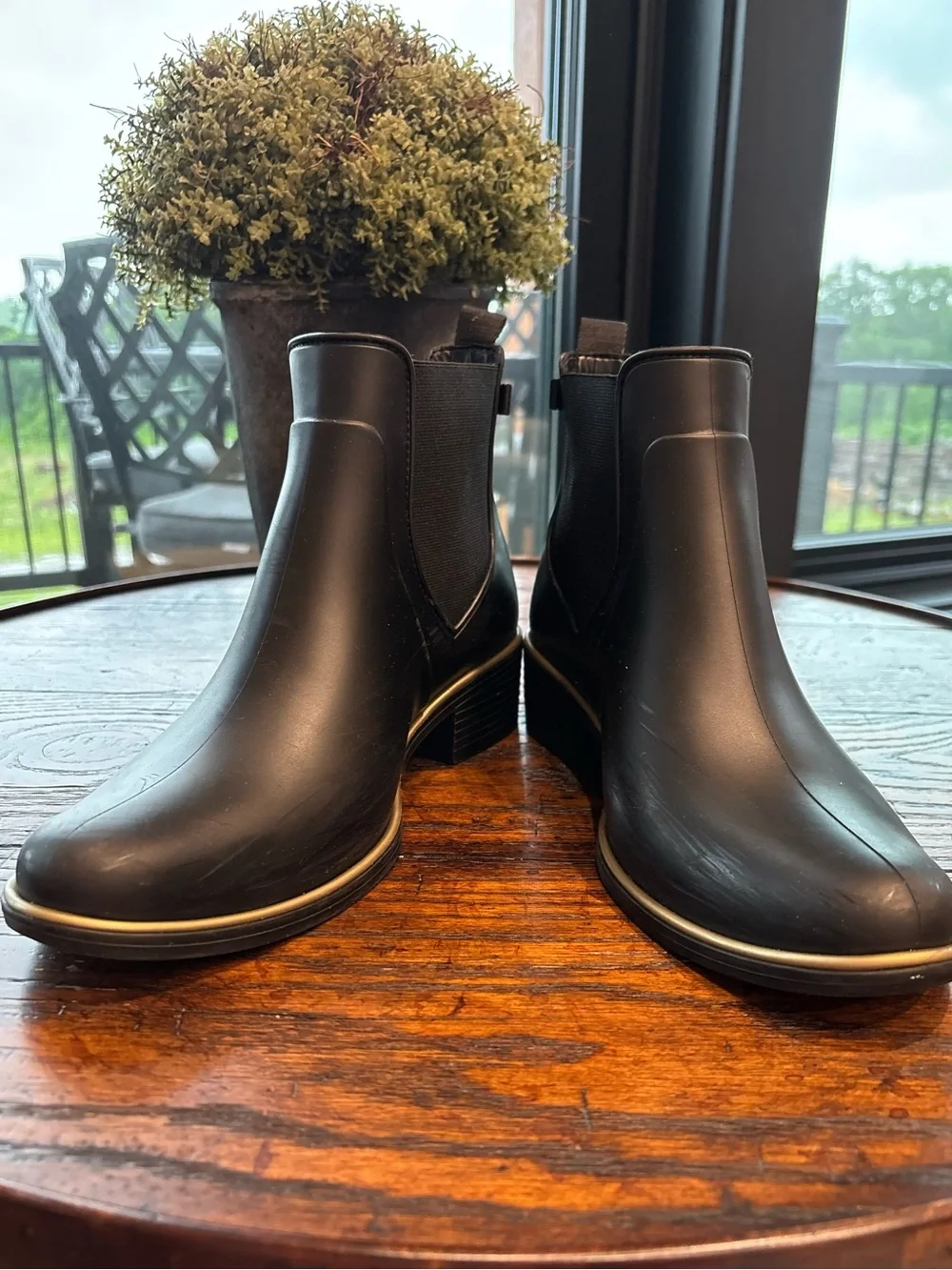 Kate Spade New York SEDGEWICK Black Rubber Rain Boots,Feminine,Chelsea Ankle, 8